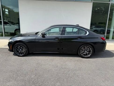 Used 2026 BMW 330i xDrive Sedan w/ Premium Package AWD/4WD image 2