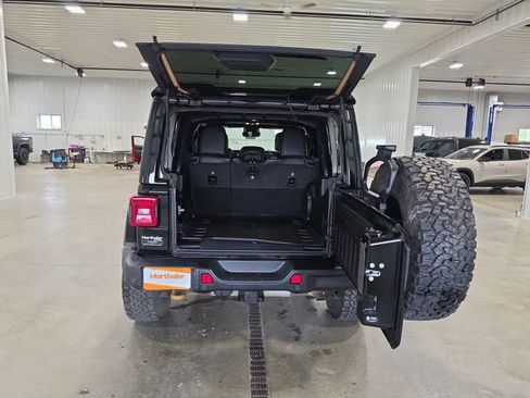 Used 2021 Jeep Wrangler Unlimited Rubicon AWD/4WD image 24