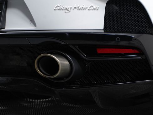 Used 2023 McLaren GT RWD image 22