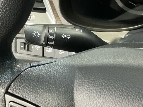 Used 2019 Hyundai Santa Fe XL SE image 16