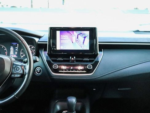 Used 2023 Toyota Corolla SE w/ SE Premium Package FWD image 16