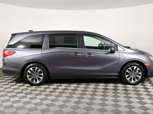 Certified 2024 Honda Odyssey EX-L image 5