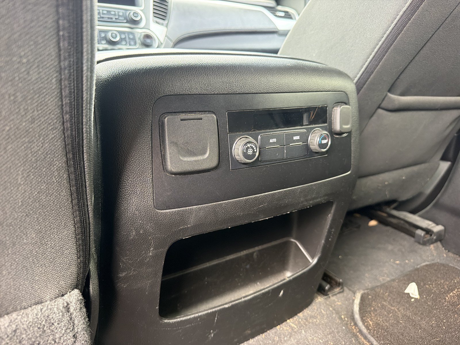 Used 2020 Chevrolet Tahoe LS RWD image 14