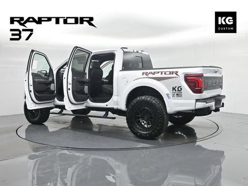 Used 2025 Ford F150 Raptor AWD/4WD image 36