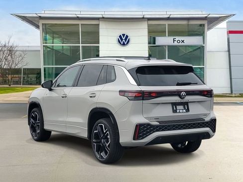 New 2026 Volkswagen Tiguan SEL R-Line image 3