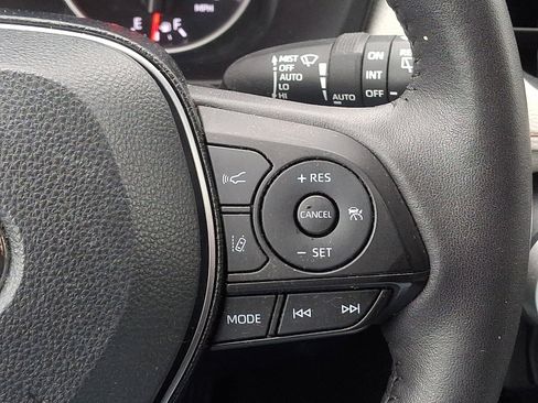 Used 2020 Toyota RAV4 XLE w/ Convenience Package AWD/4WD image 23