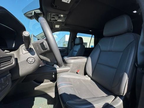 Used 2022 Chevrolet Tahoe RST w/ Luxury Package AWD/4WD image 11