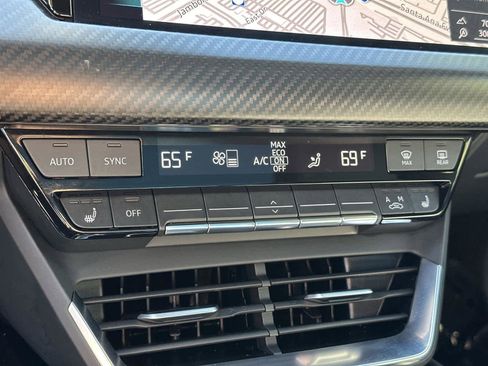 Used 2022 Audi e-tron GT Prestige w/ Prestige Package image 28