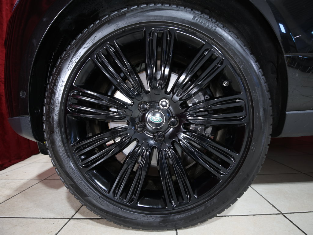 Used 2018 Land Rover Range Rover HSE AWD/4WD image 6