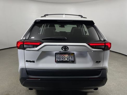Certified 2025 Toyota RAV4 XLE FWD image 4