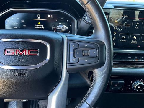 Used 2022 GMC Sierra 1500 Elevation w/ X31 Off-Road Package AWD/4WD image 23