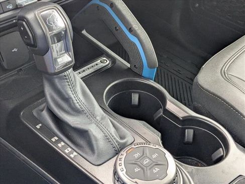 Used 2023 Ford Bronco Black Diamond w/ Sasquatch Package image 11