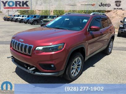 Used 2019 Jeep Cherokee Latitude Plus w/ Comfort/Convenience Group