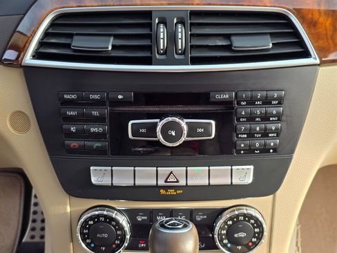 Used 2013 Mercedes-Benz C 300 C 300 Sport 4MATIC AWD / V6 / image 44