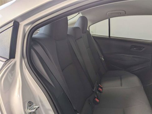 Used 2023 Toyota Corolla LE image 27