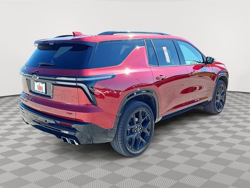 Certified 2024 Chevrolet Traverse RS w/ LPO, Floor Liner Package image 5