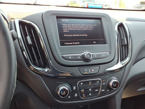 Used 2023 Chevrolet Equinox RS AWD/4WD image 13