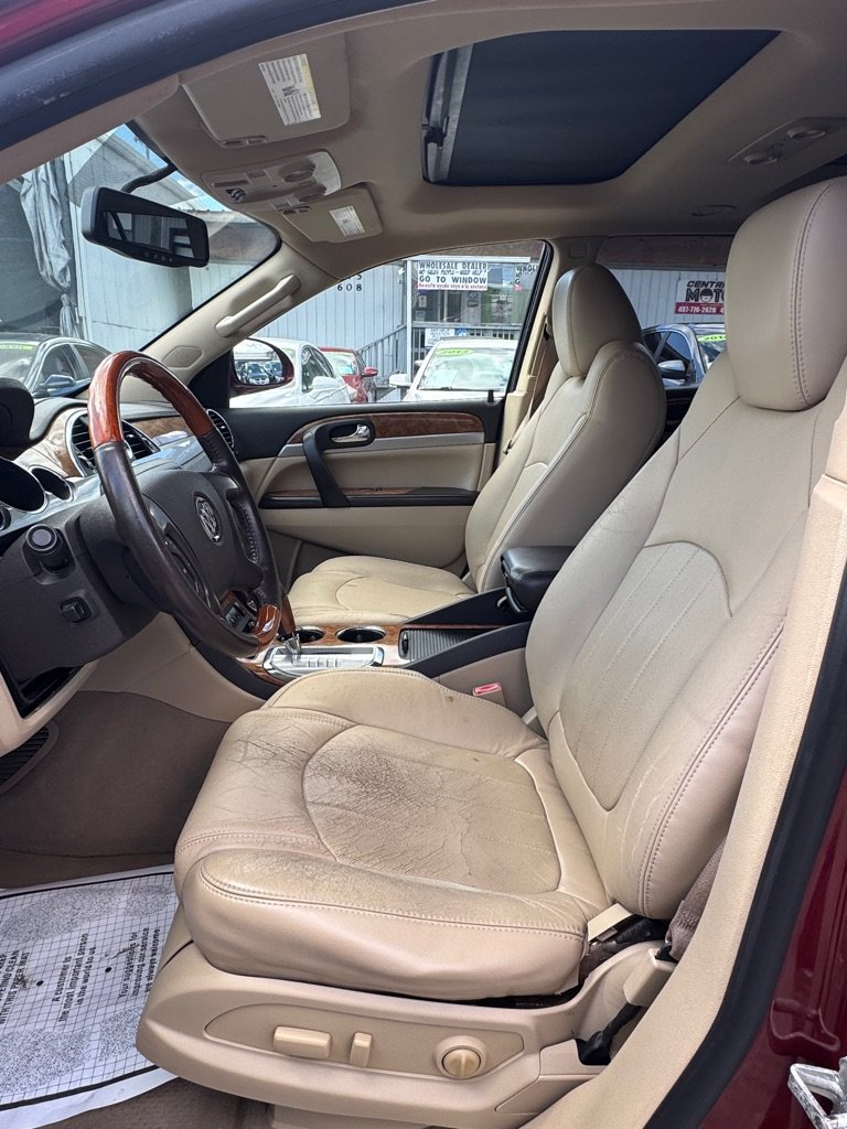 Used 2011 Buick Enclave CXL FWD image 7