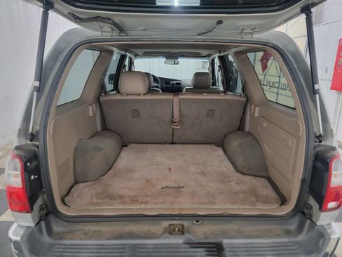 Used 2001 Toyota 4Runner SR5 AWD/4WD image 16