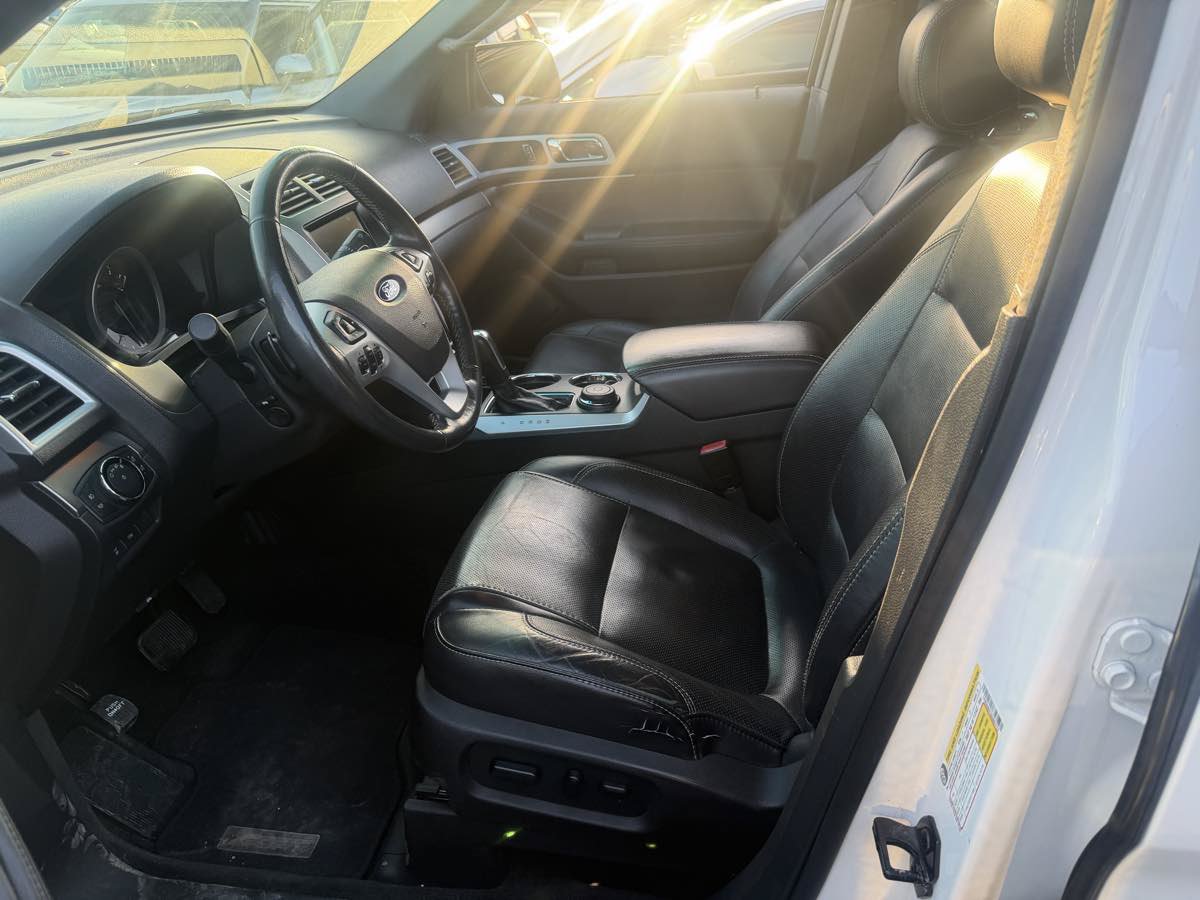 Used 2014 Ford Explorer Sport w/ Equipment Group 401A AWD/4WD image 6