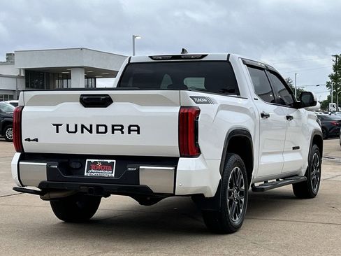 Used 2024 Toyota Tundra Limited w/ Power Package AWD/4WD image 4