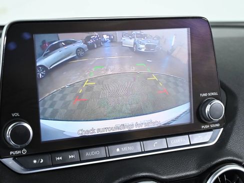 Used 2020 Nissan Sentra SV image 17