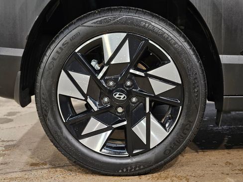 Used 2024 Hyundai Kona SEL FWD image 17
