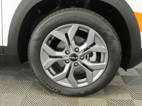 Used 2024 Kia Seltos S image 34