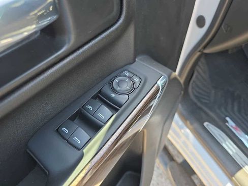 Used 2021 Chevrolet Silverado 1500 LT Trail Boss w/ Bed Protection Package AWD/4WD image 15