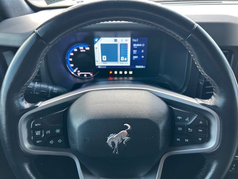 Certified 2022 Ford Bronco Black Diamond image 23