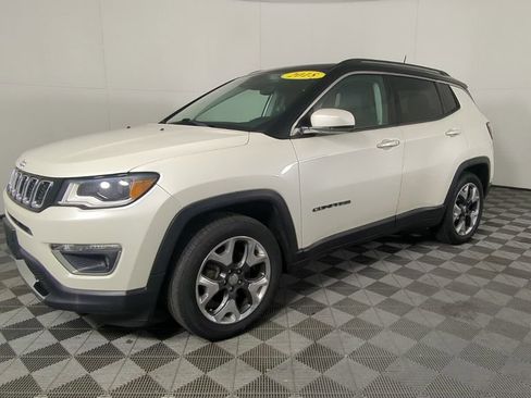 Certified 2018 Jeep Compass Limited w/ Navigation Group image 9