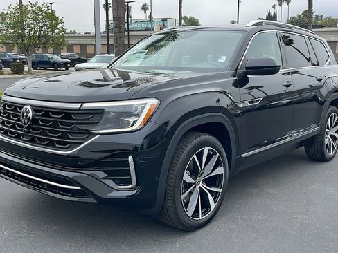 New 2025 Volkswagen Atlas SEL Premium R-Line image 13