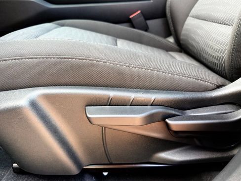New 2026 Chevrolet Equinox LT FWD image 20