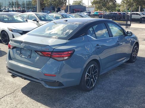 New 2025 Nissan Sentra SR w/ SR Premium Package image 4