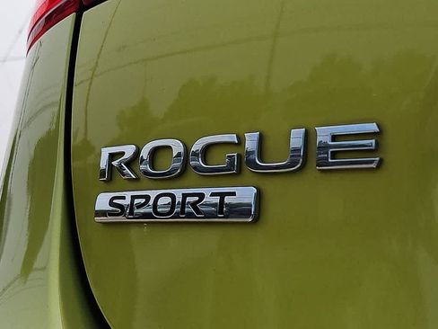 Used 2020 Nissan Rogue Sport SV FWD image 30