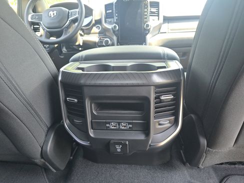 New 2025 RAM 1500 Big Horn AWD/4WD image 22