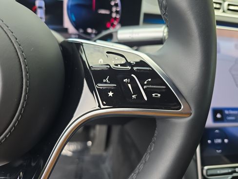 Certified 2025 Mercedes-Benz S 580e 4MATIC Sedan image 18