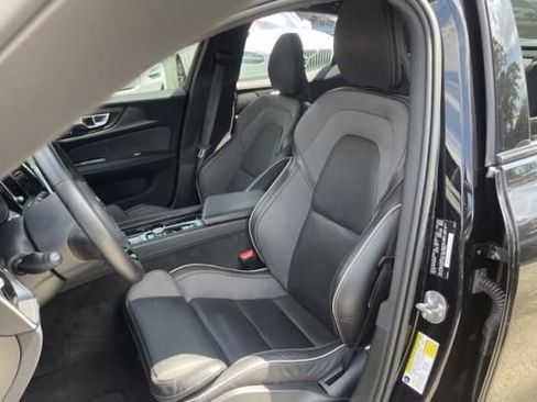 Used 2024 Volvo S60 B5 Plus w/ Climate Package FWD image 3