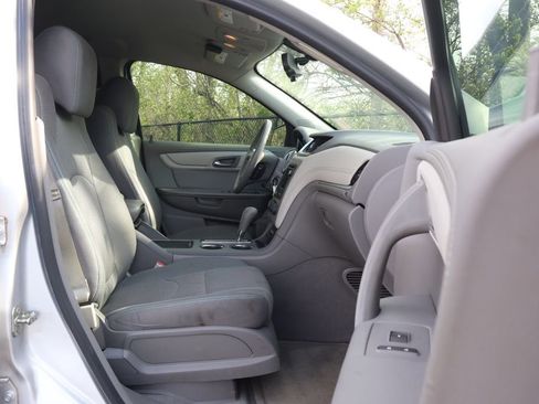 Used 2016 Chevrolet Traverse LS FWD image 38