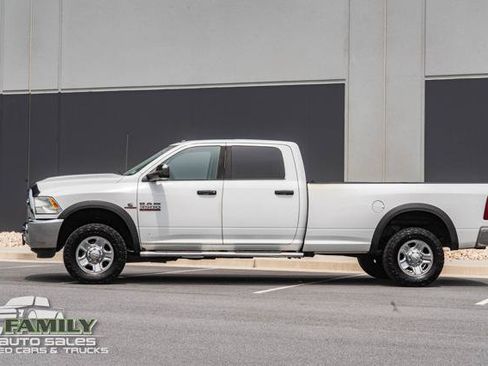 Used 2015 RAM 3500 SLT AWD/4WD image 4
