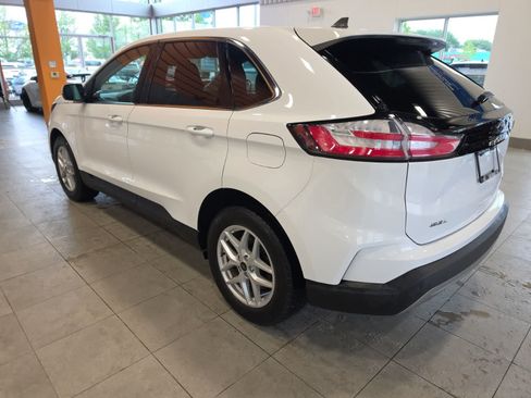 Used 2024 Ford Edge SEL w/ Convenience Package AWD/4WD image 11