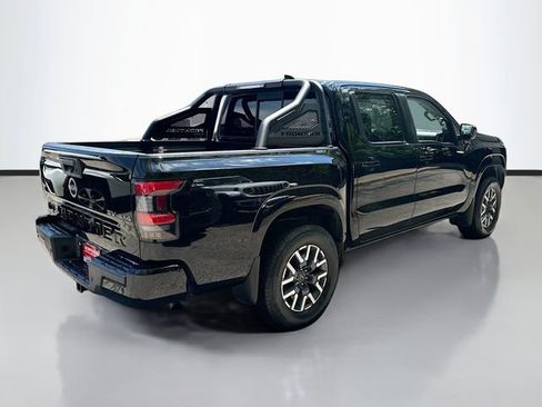 Used 2022 Nissan Frontier SV AWD/4WD image 6
