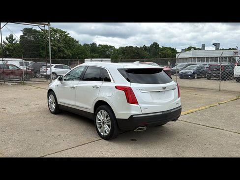 Used 2019 Cadillac XT5 Premium Luxury AWD/4WD image 4