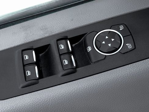 Used 2019 Ford F250 XL w/ Power Equipment Group image 17