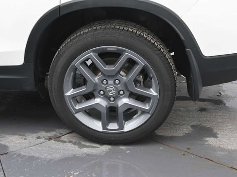 Used 2023 Honda Passport EX-L image 5