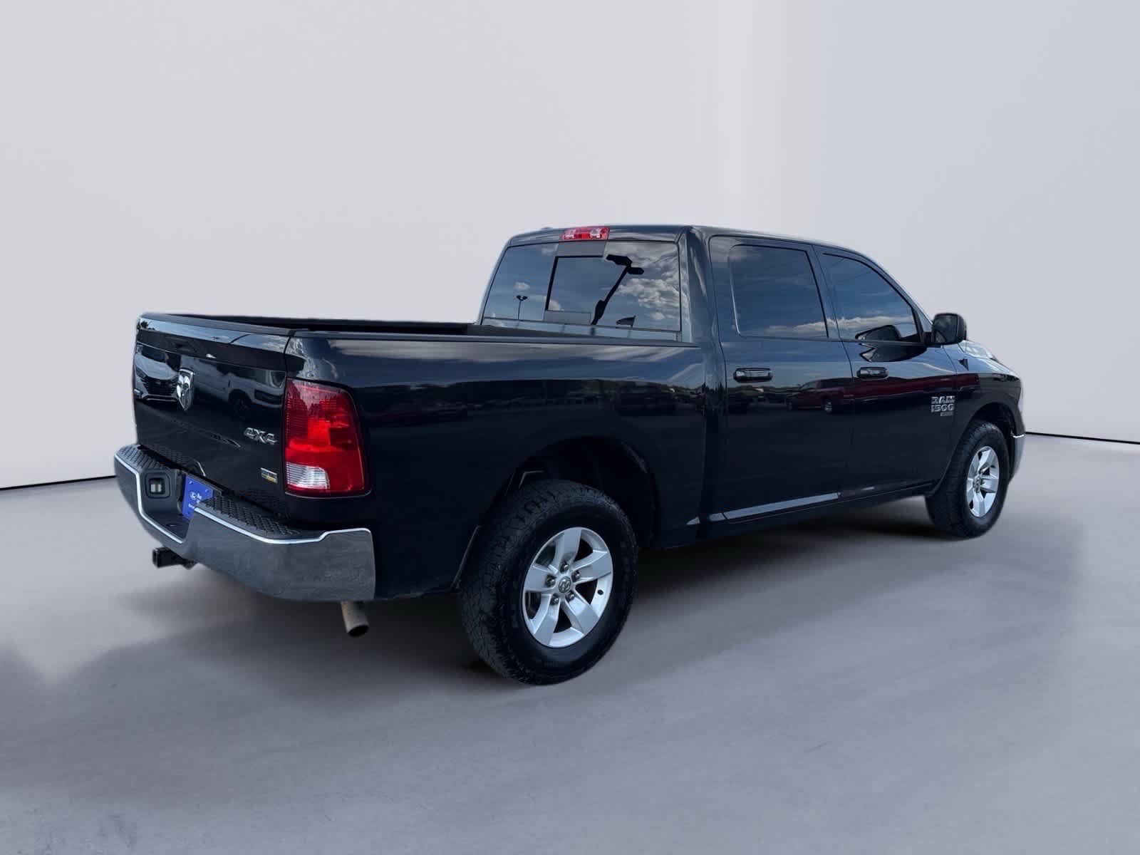 Used 2019 RAM 1500 Classic SLT w/ Protection Group AWD/4WD image 5