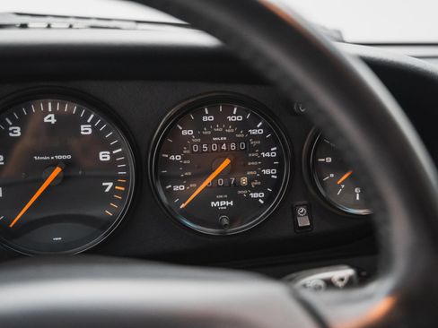Used 1995 Porsche 911 Carrera RWD image 76