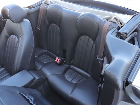Used 2004 Jaguar XK8 Convertible image 39