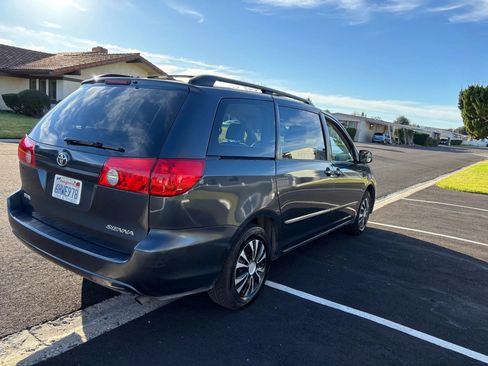 Used 2009 Toyota Sienna CE image 6