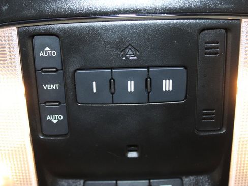 Used 2020 Jeep Grand Cherokee Altitude image 35